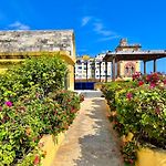 Calamari Homes - El Porvenir 305 - Walled City