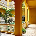 Calamari Homes - El Porvenir 305 - Walled City