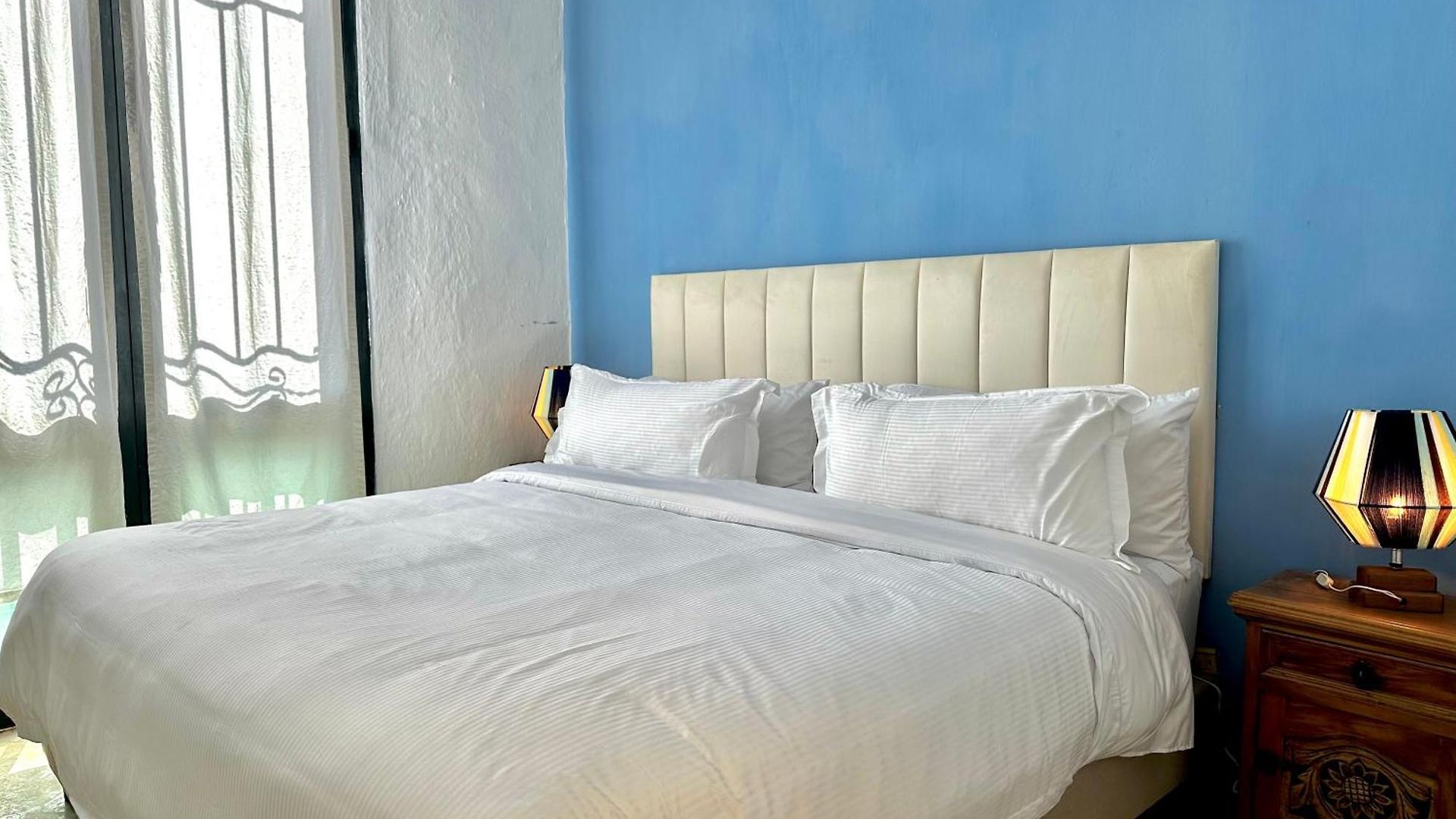 Calamari Homes - El Porvenir 305 - Walled *