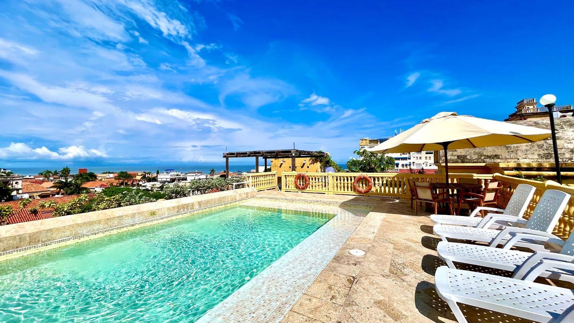 Calamari Homes - El Porvenir 305 - Walled * Cartagena