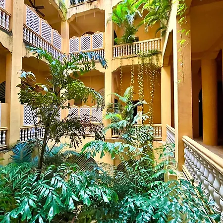 Calamari Homes - El Porvenir 305 - Walled Apartment *